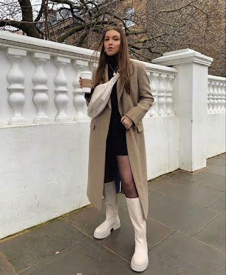 Trendy Beige Winter Boots, Botas Beige Outfit, Oslo Outfit, Trendy Outfits 2022, White Chunky Boots, Chunky Boots Outfit, Beige Boots Outfit, Platform Boots Outfit, White Boots Outfit