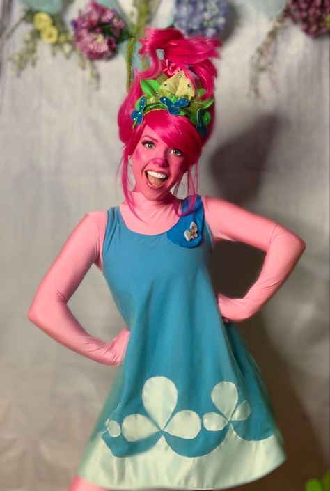 Adult Poppy Troll Costume Diy, Trolls Costume Adult, Poppy Costume Diy, Poppy Trolls Costume, Princess Poppy Costume, Poppy Halloween Costume, Troll Halloween Costume, Poppy Costume, Troll Costume