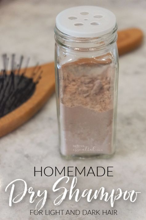 Light And Dark Hair, Dry Shampoo Recipe, Shampoo Diy, Diy Dry Shampoo, Shampoo Recipe, Diy Shampoo, Long Hair Tips, Baking Soda Shampoo, Perfectly Posh