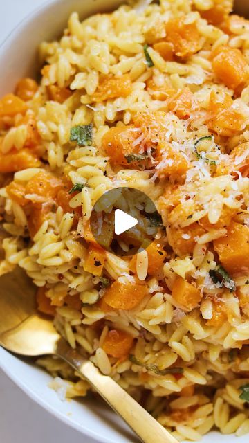 MacKenzie Smith on Instagram: "CHEESY BROWN BUTTER ORZO WITH BUTTERNUT SQUASH AND SAGE! details below 😘

INGREDIENTS
5 tbsp salted butter, divided
4 cups butternut squash cut into 1/2 inch cubes
1 tsp red pepper flakes
6 large sage leaves, thinly sliced
1 lb orzo
1 tsp garlic powder 
a few cranks of fresh cracked pepper
4.5 cups water
2/3 cup parmigiano
2/3 cup pecorino
3 tbsp white balsamic glaze
a few pinches flak salt to finish

Or tap the link in my bio to snag the directions yourself 😘 https://grilledcheesesocial.com/2023/10/31/brown-butter-orzo-butternut-squash/

#orzo #onepotpasta #butternutsquash #brownbutter #recipe" Butter Orzo, Squash Orzo, Butternut Squash And Sage, Brown Rice Pilaf, Mackenzie Smith, White Balsamic, Rice Pilaf, Sage Leaves, Cracked Pepper