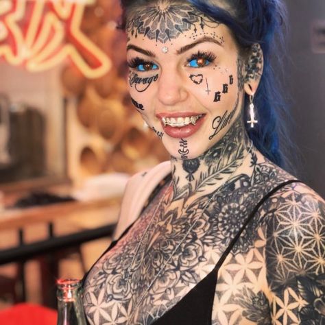 ‘Dragon girl’ who went BLIND after tattooing her eyeballs shares draw-dropping photos before her transformation – The Sun Blue Ink Tattoos, Eyeball Tattoo, Tattoed Women, Full Body Tattoo, Dragon Girl, Tattoed Girls, Face Tattoos, Back Tattoo Women, Body Modifications