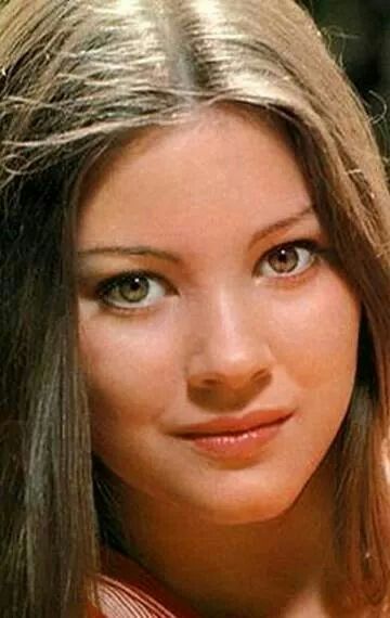 Lynne Frederick Lynne Frederick, Girl Drama, Best Movies, English Actresses, British Actresses, July 25, Real Beauty, Iconic Women, Interesting Faces