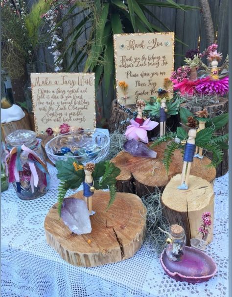 Fairy Booth Ideas, Fairy First Birthday Party Activities, Enchanted Forest Crafts, Faerie Party, Cottagecore Birthday, Tinkerbell Invitations, Fairy Picnic, Fairy Games, Camping Theme Birthday Party