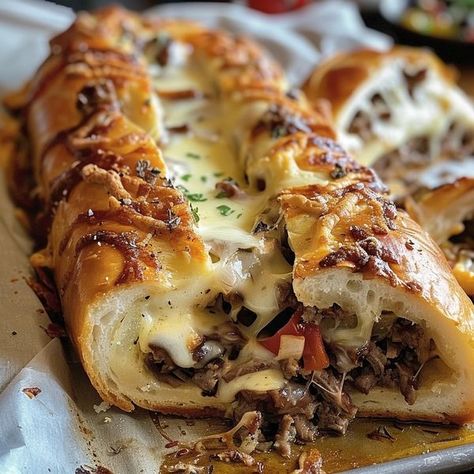 Cheesesteak Stromboli, Stuffed French Bread, Easy Baked Chicken Thighs, Burger Ingredients, Easy Chicken Tetrazzini, Magic Cake Recipes, Best Chicken Salad Recipe, Pizza Burger, Italian Breadcrumbs