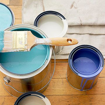 Declutter your life by cleaning out your closets. We’ll show you the five things you’ve kept in your house that you should get rid of now. These unwanted items include everything from extra paint to extra towels to old magazines. Painting Wood Paneling, Colour Wheel, Leftover Paint, Interior Wall Paint, Helpful Things, Storage Tips, Paint Techniques, Flat Paint, Neutral Interiors