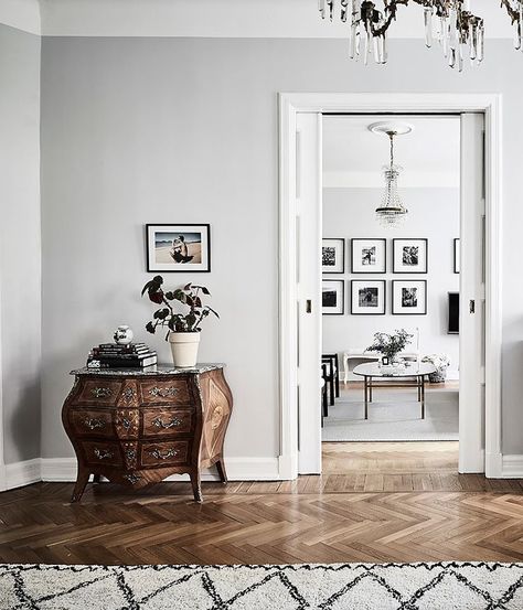 Interiors | Grey Tones, Swedish Apartment | Dust Jacket | Bloglovin’ Grey Walls Living Room, Koti Diy, Gray Painted Walls, Grey Interior, Interior Design Per La Casa, Light Grey Walls, Appartement Design, Interior Wall Design, Living Room White