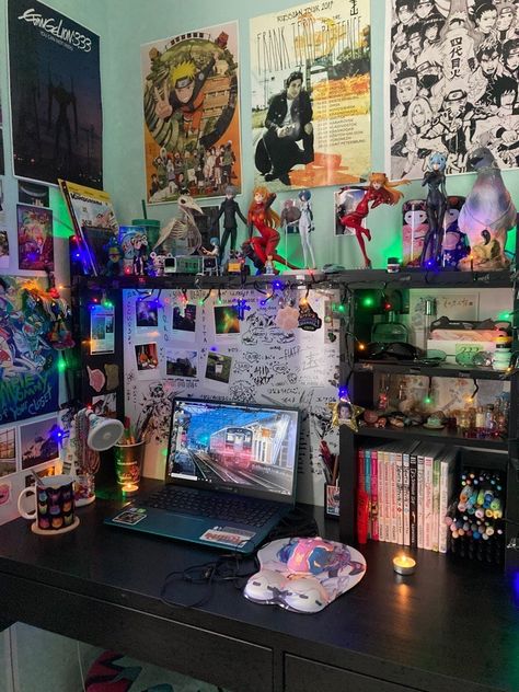 Grunge Gaming Setup, Nerd Office Decor, Nerd Room Aesthetic, Aesthetic Gamer Room, Small Game Room Design, Nerd Bedroom, Gamer Room Design, Gaming Aesthetic, Room Gaming