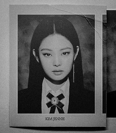 Kpop Yearbook, Yearbook Aesthetic, Ivy School, School Yearbook, Photo Style, Jennie Kim Blackpink, Ivy League, Jennie Kim, Private School