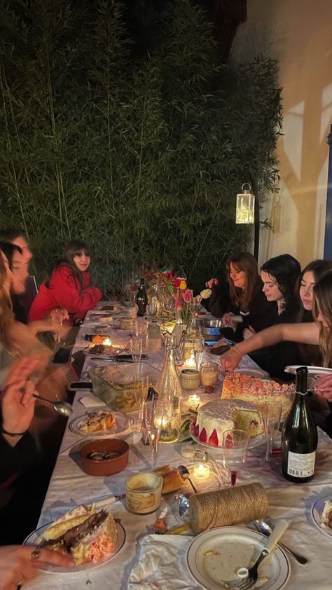 Aesthetic Champagne, Group Dinner, Fifteenth Birthday, Champagne Birthday, This Is Your Life, Future Life, Delicious Salads, Sweet 16, Party Planning