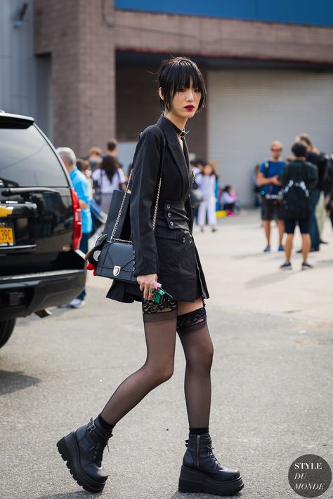 New Rock Outfit, Raver Outfits, Sora Choi, New York Street Style, Hipster Outfits, New Rock, Style Punk, Japanese Street Fashion, New York Street