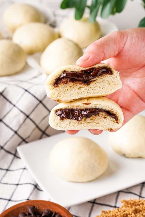 Pillowy Steamed Chocolate Buns Chocolate Steamed Buns, Fluffy Steamed Buns, Steamed Buns Photography, Chocolate Bun Recipe, Vegetarian Steamed Buns, Filled Steamed Buns, Chocolate Buns, Milk Buns, Food Shelf Life