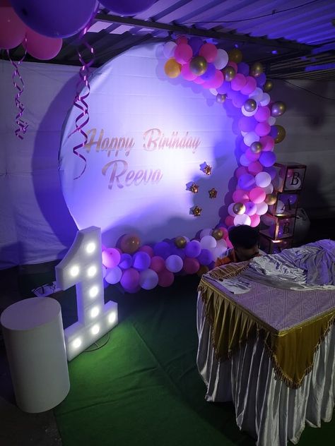 1 st birthday decoration with organic balloon arch , circle flex , 1 no with foam include led bulbs, round table made of honeycomb board Balloon Arch Circle, Organic Balloon Arch, 1 St Birthday, 1st Birthday Decoration, Round Table Decor, Round Arch, Birthday Party Theme Decorations, 1st Birthday Decorations, Birthday Decoration