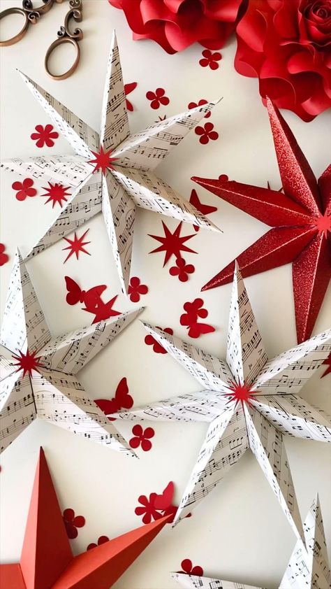 Paper Stars Christmas, Stars Christmas Decorations, Paper Crafts Christmas, Paper Poinsettia, Diy Christmas Paper, 3d Stars, Christmas Decorations Diy Crafts, Christmas Decorations Diy, Paper Christmas Decorations