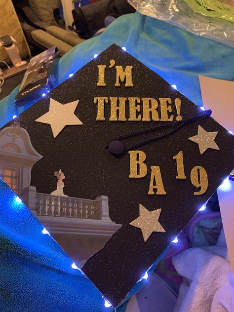 Princess Tiana Graduation Cap Tiana Graduation Cap, Princess Tiana Graduation Cap, Graduation Cap Pictures, Creative Graduation Caps, College Grad Cap Ideas, Grad Cap Decorated, Graduation Cap Decoration Diy, Cap Graduation, Graduation Look