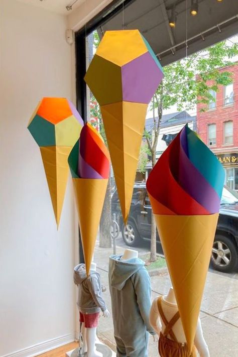 four 3D paper art ice cream cones hang in store window Optometry Window Display, Summer Window Display, Paper Props, Crepe Paper Roses, Paper Blog, Summer Window, Christmas Decorations Outdoor, 3d Paper Art, Candy Land Christmas Decorations Diy