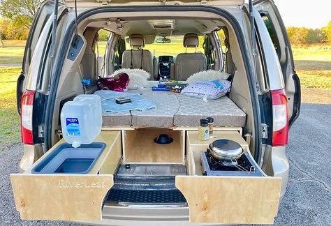 10+ Amazing Toyota Sienna Camper Conversions and Kits You Can Build Sienna Camper Conversion, Toyota Sienna Camper, Sienna Camper, Sienna Van, Caddy Camper, Minivan Camper, Camper Box, Pop Top Camper, Camping Diy