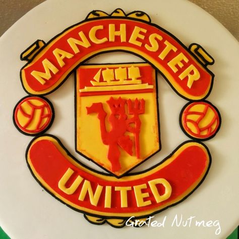 Fondant Manchester United Logo Cake Topper Tutorial – Grated Nutmeg Man Utd Cake, Football Cake Decorations, Manchester United Cake, Dora Cake, Football Cake Toppers, Alternative Wedding Cakes, Cake Topper Printable, Logo Cake, Manchester United Logo