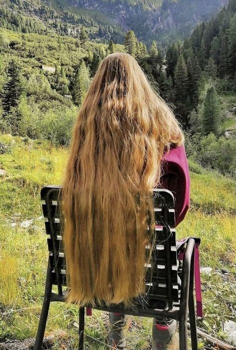 #hair #longhair #verylonghair #blonde #redhair #brunette #hairfashion #волосы #длинныеволосы #sowhat #девушка #Haar #langeHaare... Long Hair 50, Long Silky Hair, Very Long Hair, Silky Hair, Layered Cuts, Female Images, V Shape, Red Hair, Natural Hair