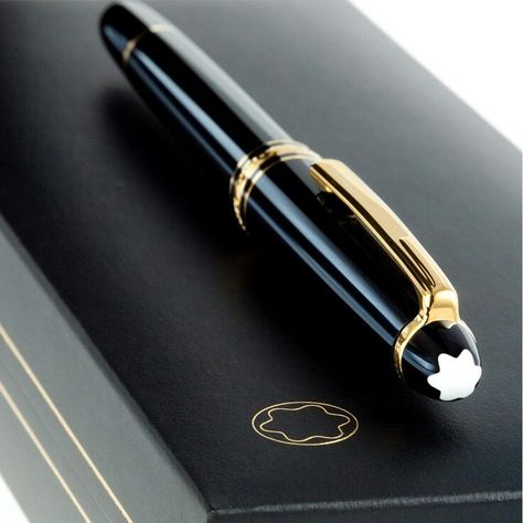 MONTBLANC Mont Blanc Pen, Expensive Pens, Letters Ideas, Luxury Pens, Diamond Pen, Fine Writing Instruments, Pen Collection, Montblanc Pen, Just For Men