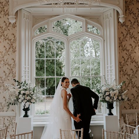 🌟 New blog post! 🌟 Take a look at Sophie & Tiran’s modern black & white themed wedding at @rowton.castle. Super stylish and thoughtfully designed, their wedding was truly swoon-worthy! 😍 It was a pleasure to work alongside an incredibly talented team of wedding professionals; @martad.weddings @rowton.castle @theownstudio @gracelanelondon @sassysbysophie @byeleanorohara @thehandandcanvas @thebotanicaldyer @emmajanedesigns @soph_ac @tiranbahara White Themed Wedding, New Blog Post, Wedding Professional, Themed Wedding, News Blog, Blog Post, Castle, Look At, Take A