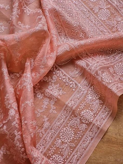 Lucknowi Chikankari Saree, Saree Orange, Chikankari Saree, Simple Saree Designs, Saree Wearing Styles, Saree Wearing, Saree And Blouse, Saree Jewellery, Lucknowi Chikankari