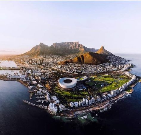 Peter Lewis🇿🇦 on Twitter: "Cape Town😊, showing off in all her splendour💕👌🏡💯… " South Africa Trip, Africa Trip, Visit South Africa, Wetland Park, Boulder Beach, Big 5, Cape Town South Africa, Most Beautiful Cities, Travel Alone