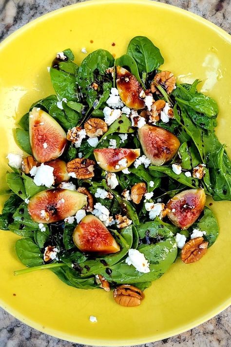 This spinach, fig, and goat cheese salad with honey balsamic dressing is a great way to use fresh figs from the farmers market. The simple salad dressing uses balsamic glaze, honey, and lemon juice. Spinach Goat Cheese Salad, Spinach Feta Salad, Fig And Goat Cheese, Honey Balsamic Dressing, Pomegranate Dressing, Fig Salad, Easy Salad Dressing, Honey Balsamic, Watercress Salad