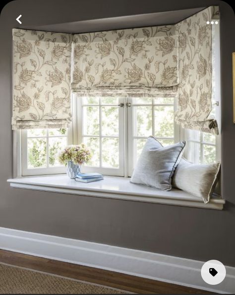 Living Room Roman Shades, Window Seat Curtains, Bay Window Seating, Seating Living Room, Window Design Ideas, Bay Window Design, Window Bay, Bay Window Treatments, Bay Window Living Room