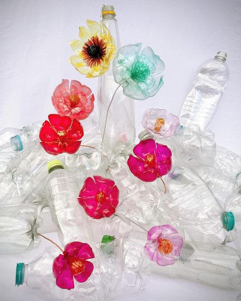 For #EarthDay 🌍 there’s 20% OFF my mini plastic bottle flower bouquets on my Etsy shop. I chose my mini flowers because the vast majority of the plastic bottles I use to make them are litter picked in my local community (with my little helper 💚). This years Earth Day theme is Planet vs. Plastic, demanding a 60% reduction in the production of plastics by 2040, with the ultimate goal of ending plastic production altogether - something I hope to see in my lifetime. As long as I keep litter-pick... Plastic Bottle Crafts Flowers, Earth Day Theme, Fashion Course, Plastic Bottle Flowers, Upcycling Projects, Mini Flowers, Fashion Courses, Unique Bouquet, Plastic Bottle Crafts