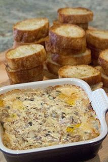 Stuffed Mushroom Dip, Spicy Pretzels, Mushroom Dip, Caramelized Onion Dip, Baked Mushrooms, Sour Cream Sauce, Stuffed Mushroom, Lunch Bowl, The Dip