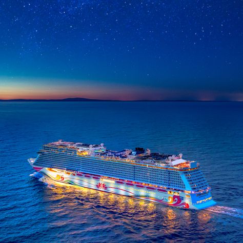 BETTER BUCKLE UP. 🏁🏎💨  Coming April 2019: #NorwegianJOY U.S. Inaugural Tour  Vancouver – LA – SFO – Seattle Cruise Background, Cruise Tips Royal Caribbean, Cruise Ship Pictures, Camping Wallpaper, Ship Pictures, Super Yacht, World Cruise, Panama Canal, Ocean Landscape