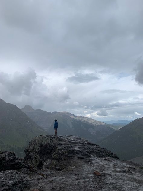 Mountain Hiking Aesthetic, Hiking In The Rain, Colorado Nature, Hiking Pics, Dark Mountains, Mountain Aesthetic, Mountains Aesthetic, Hiking Aesthetic, Nature Adventure