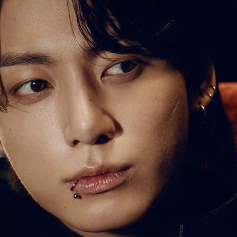 jeon jungkook koo kook kookie cheek scar scars details 4k hd hq dazed magazine mag 2023 photoshoot car hand tattoo leather jacket black hair autumn issue Jungkook Scar, Jeon Junghyun Jungkook Brother, Jungkook Eyeliner, Jungkook Cheeks, Bts Ages, American Girl Doll Furniture, Raised Eyebrow, Jungkook Aesthetic, Pretty Smile