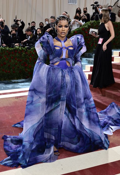 Teyana Taylor in Iris Van Herpen - Met Gala - 9 Teyana Taylor Met Gala, Gala Looks, Gala Fashion, Teyana Taylor, Carey Mulligan, Iris Van Herpen, New York New York, Red Carpet Looks, Beautiful Gowns