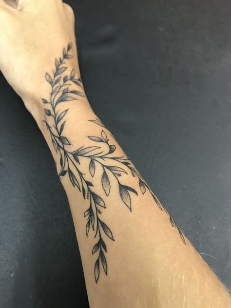 Rap Around Vine Tattoo, Plant Arm Band Tattoo, Vine Tattoo Men, Plant Tattoo Men, Tattoos Earthy, Olive Branch Tattoo Arm Wrap, Foliage Tattoo, Botanical Wrap Tattoo, Traditional Tattoo Arm