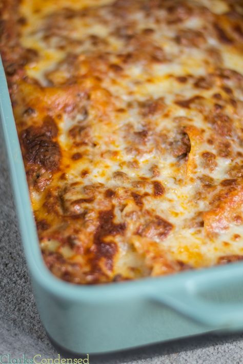 The best easy meat lasagna! Everyone who eats it says it's their favorite lasagna! Best Easy Lasagna Recipe, Lasagna Without Ricotta Cheese, Easy Meat Lasagna, Lasagna No Meat Recipe, Lasagna Recipe Without Ricotta, Meat Lasagna, Easy Lasagna Recipe, Cheese Lasagna, Diner Recept