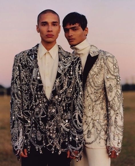 Attitude Magazine, Men's Tuxedo, High Fashion Men, Bjd Clothes, Prom Suits, Aesthetic Fits, Futuristic Fashion, Men Shirt, Suit Fashion