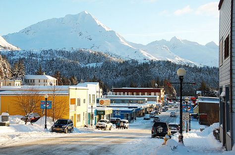 I used to live in the building just before the one with the red trim.  It was SUCH a beautiful place to live. Cordova Alaska, American Countryside, Kodiak Alaska, Alaska Art, Visit Alaska, Beautiful Places To Live, Ski Town, Fuel Oil, Rural Area