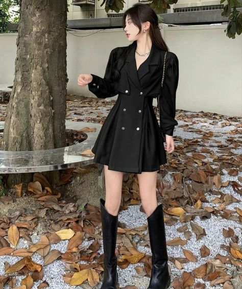 A girl as cold as ice and 7 boys who don't want anyone except their m… #fanfiction #Fanfiction #amreading #books #wattpad Mafia Dress, Fesyen Korea, Vetements Clothing, Mode Grunge, Korean Fashion Dress, Korean Girl Fashion, Korean Dress, Modieuze Outfits, Ulzzang Fashion