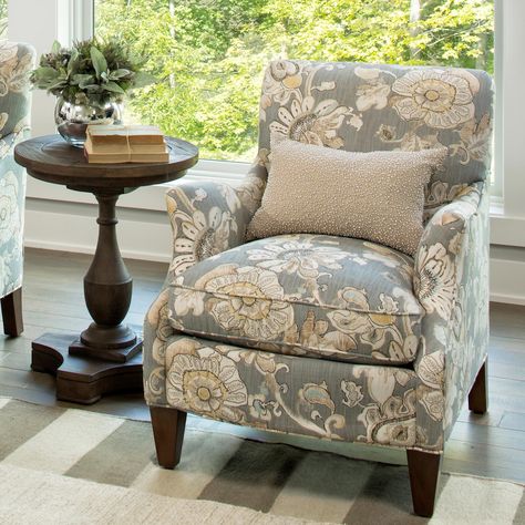 Floral Chair Living Room, Chairs For Living Room, Comfortable Accent Chairs, Floral Chair, Chairs For Small Spaces, Comfy Living Room, Leather Dining Room Chairs, Grey Home Decor, Single Sofa Chair