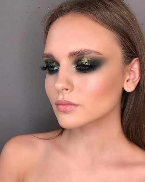 Eye Makeup Glitter, Party Make-up, Make Up Studio, Makeup Sephora, Make Up Inspiration, Makijaż Smokey Eye, Green Eyeshadow, Jaclyn Hill, High End Makeup