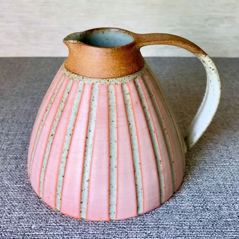 Kate Garwood | A bit of a Monday morning shelfie of some new jugs #pottery #ceramics #contemporaryceramics #clay #stoneware #studiopottery #jug… | Instagram Pottery Patterns, Pottery Inspo, Ceramics Inspiration, Beginner Pottery, Pottery Form, Pottery Handbuilding, Functional Pottery, Pottery Crafts, Diy Pottery