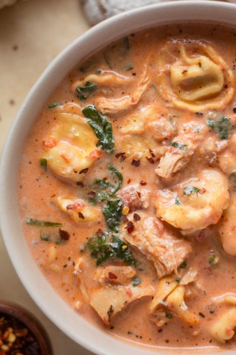 Shrimp Tortellini Soup, Chicken Tortilini Recipes Soups, Chicken Tortilini Soup, Chicken Tortillini Soup, Tortellini Recipes Soup, Creamy Chicken Tortellini Soup, Creamy Chicken Tortellini, Chicken Tortellini Soup, Chicken Tortellini