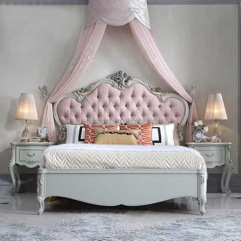 Oe-fashion Spanish Style Italian King Bedroom Set European Style Wooden High End Latest Designs Luxury Pink Bedrooms Set Bed - Buy Spanish Style Beds luxury Princess Bed girl Style Pink Bed Product on Alibaba.com Pink Bedroom Set, Royal Bedroom Design, Classic Bedroom Decor, Bed Girl, Bed Room Furniture, Royal Bedroom, Pink Bed, Princess Bed, King Bedroom Sets