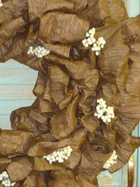 Creative Twist Paper Crafts, Twist Paper Crafts, Twisted Paper Crafts, Paper Twist Crafts Ideas, Paper Ribbon Crafts, Dating Myself, Twisted Ribbons, Cut The Ropes, Paper Wreath