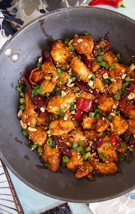 Easy Szechuan Chicken Stir Fry Recipe - The Suburban Soapbox Fry Chicken Breast, Chicken Stir Fry Recipe, Szechuan Chicken, Baked Teriyaki Chicken, Wok Recipes, Fry Chicken, Stir Fry Recipes Chicken, Stir Fry Recipe, Chicken Stir Fry