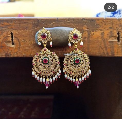 Rajputi Earrings Design Gold, Rajputi Earrings, Marwadi Jewellery, Earrings Design Gold, Vanki Designs Jewellery, Rajasthani Dress, Rajputi Jewellery, Gold Jewellry, New Gold Jewellery Designs