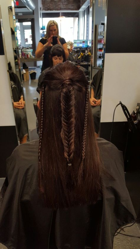 The 100 Hairstyles Octavia, The 100 Octavia Hairstyles, Octavia Blake Hair, Octavia Blake Hairstyles, The 100 Hairstyles, 100 Hairstyles, Octavia Blake, Red Hair Don't Care, Viking Hair