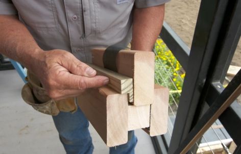 Tom Silva and Jeff Sweenor illustrate how to make removable screens for a screened porch Porch Lattice, Porch Repair, Custom Screen Doors, Screened Porch Decorating, Porch Stairs, Building A Porch, Porch Columns, Porch Posts, Screen Porch