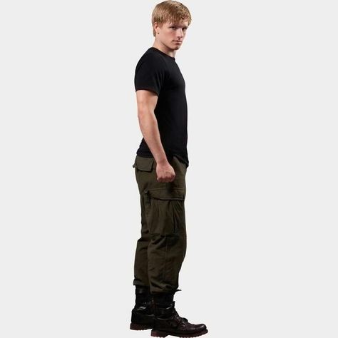 Hey look it's my Peeta cutout Hunger Games 2012, Hunger Games Peeta, Hunger Games Movies, Life Size Cutouts, 2012 Movie, Entertainment Wall, Hunger Games Series, Peeta Mellark, Cardboard Cutouts